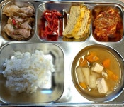 11월 13일 (월) 점심 급식사진 :: 급식 소식 :: 가재울고등학교 가재울고등학교 :: 급식 소식 :: 11월 13일 (월) 점심 급식사진