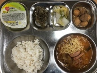 11월 17일 (금) 점심 급식사진 :: 급식 소식 :: 인천초은초등학교 인천초은초등학교 :: 급식 소식 :: 11월 17일 (금) 점심 급식사진
