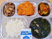 11월 17일 (금) 점심 급식사진 :: 급식 소식 :: 서울여의도초등학교 서울여의도초등학교 :: 급식 소식 :: 11월 17일 (금) 점심 급식사진