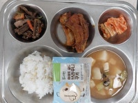 11월 17일 (금) 점심 급식사진 :: 급식 소식 :: 인천성리중학교 인천성리중학교 :: 급식 소식 :: 11월 17일 (금) 점심 급식사진