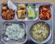 11월 17일 급식사진입니다. :: 급식 소식 :: 속초해랑중학교 속초해랑중학교 :: 급식 소식 :: 11월 17일 급식사진입니다.