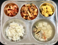 11월 17일 (금) 점심 급식사진 :: 급식 소식 :: 샘모루초등학교 샘모루초등학교 :: 급식 소식 :: 11월 17일 (금) 점심 급식사진