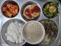 11월 17일 (금) 점심 급식사진 :: 급식 소식 :: 화성반월중학교 화성반월중학교 :: 급식 소식 :: 11월 17일 (금) 점심 급식사진