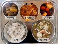 11월 21일 (화) 점심 급식사진 :: 급식 소식 :: 만정초등학교 만정초등학교 :: 급식 소식 :: 11월 21일 (화) 점심 급식사진