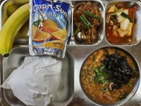 11월 21일 (화) 점심 급식사진 :: 급식 소식 :: 용호고등학교 용호고등학교 :: 급식 소식 :: 11월 21일 (화) 점심 급식사진