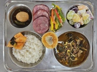 11월 21일 (화) 점심 급식사진 :: 급식 소식 :: 금옥중학교 금옥중학교 :: 급식 소식 :: 11월 21일 (화) 점심 급식사진