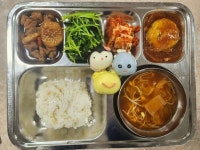 11월 21일 (화) 점심 급식사진 :: 급식 소식 :: 예당중학교 예당중학교 :: 급식 소식 :: 11월 21일 (화) 점심 급식사진