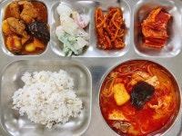 11월 21일 (화) 점심 급식사진 :: 급식 소식 :: 인천금융고등학교 인천금융고등학교 :: 급식 소식 :: 11월 21일 (화) 점심 급식사진