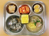 11월 22일 (수) 점심 급식사진 :: 급식 소식 :: 신금초등학교 신금초등학교 :: 급식 소식 :: 11월 22일 (수) 점심 급식사진