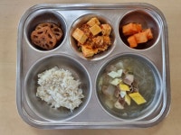 11월 23일 (목) 점심 급식사진 :: 급식 소식 :: 대전금동초등학교 대전금동초등학교 :: 급식 소식 :: 11월 23일 (목) 점심 급식사진