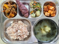 11월 23일 (목) 점심 급식사진 :: 급식 소식 :: 호암초등학교 호암초등학교 :: 급식 소식 :: 11월 23일 (목) 점심 급식사진