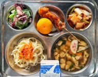 11월 22일 (수) 점심 급식사진 :: 급식 소식 :: 서울창도초등학교 서울창도초등학교 :: 급식 소식 :: 11월 22일 (수) 점심 급식사진