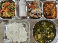 11월 23일 (목) 점심 급식사진 :: 급식 소식 :: 용호고등학교 용호고등학교 :: 급식 소식 :: 11월 23일 (목) 점심 급식사진