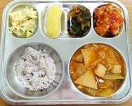 11월 24일 (금) 점심 급식사진 :: 급식 소식 :: 전농중학교 전농중학교 :: 급식 소식 :: 11월 24일 (금) 점심 급식사진