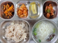 11월 24일 (금) 점심 급식사진 :: 급식 소식 :: 서울신상계초등학교 서울신상계초등학교 :: 급식 소식 :: 11월 24일 (금) 점심 급식사진
