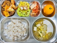 11월 23일 (목) 점심 급식사진 :: 급식 소식 :: 임학중학교 임학중학교 :: 급식 소식 :: 11월 23일 (목) 점심 급식사진