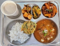 11월 24일 (금) 점심 급식사진 :: 급식 소식 :: 명일여자고등학교 명일여자고등학교 :: 급식 소식 :: 11월 24일 (금) 점심 급식사진