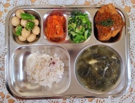 11월 23일 (목) 점심 급식사진 :: 급식 소식 :: 해송초등학교 해송초등학교 :: 급식 소식 :: 11월 23일 (목) 점심 급식사진