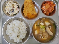 11월 24일 (금) 점심 급식사진 :: 급식 소식 :: 신촌초등학교 신촌초등학교 :: 급식 소식 :: 11월 24일 (금) 점심 급식사진