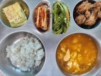 11월 27일 (월) 점심 급식사진 :: 급식 소식 :: 철마초등학교 철마초등학교 :: 급식 소식 :: 11월 27일 (월) 점심 급식사진