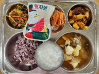 11월27일 식단의 사진 :: 급식 소식 :: 충일중학교 충일중학교 :: 급식 소식 :: 11월27일 식단의 사진