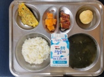 11월 27일 (월) 점심 급식사진 :: 급식 소식 :: 서울우장초등학교 서울우장초등학교 :: 급식 소식 :: 11월 27일 (월) 점심 급식사진
