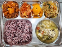 11월 27일 (월) 점심 급식사진 :: 급식 소식 :: 남강고등학교 남강고등학교 :: 급식 소식 :: 11월 27일 (월) 점심 급식사진