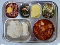 2023년 11월 27일 급식사진 :: 급식 소식 :: 원주여자중학교 원주여자중학교 :: 급식 소식 :: 2023년 11월 27일 급식사진