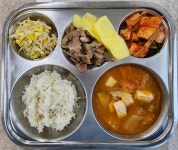11월 27일 (월) 점심 급식사진 :: 급식 소식 :: 산평초등학교 산평초등학교 :: 급식 소식 :: 11월 27일 (월) 점심 급식사진