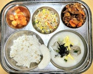 11월 28일 (화) 점심 급식사진 :: 급식 소식 :: 금릉중학교 금릉중학교 :: 급식 소식 :: 11월 28일 (화) 점심 급식사진