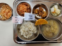 11월 28일 (화) 점심 급식사진 :: 급식 소식 :: 수원동신초등학교 수원동신초등학교 :: 급식 소식 :: 11월 28일 (화) 점심 급식사진