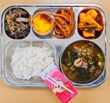 11월 28일 (화) 점심 급식사진 :: 급식 소식 :: 길상초등학교 길상초등학교 :: 급식 소식 :: 11월 28일 (화) 점심 급식사진