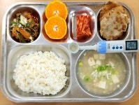 11월 28일(화) 식단사진 :: 급식 소식 :: 신명초등학교 신명초등학교 :: 급식 소식 :: 11월 28일(화) 식단사진