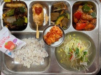 11월 28일 (화) 점심 급식사진 :: 급식 소식 :: 감만중학교 감만중학교 :: 급식 소식 :: 11월 28일 (화) 점심 급식사진