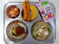 11월 29일 (수) 점심 급식사진 :: 급식 소식 :: 인천용일초등학교 인천용일초등학교 :: 급식 소식 :: 11월 29일 (수) 점심 급식사진