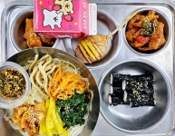 11월 29일 (수) 점심 급식사진 :: 급식 소식 :: 태종대중학교 태종대중학교 :: 급식 소식 :: 11월 29일 (수) 점심 급식사진