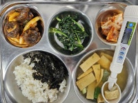 11월 30일 (목) 점심 급식사진 :: 급식 소식 :: 중앙기독초등학교 중앙기독초등학교 :: 급식 소식 :: 11월 30일 (목) 점심 급식사진