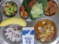 11월 30일 (목) 점심 급식사진 :: 급식 소식 :: 서울신성초등학교 서울신성초등학교 :: 급식 소식 :: 11월 30일 (목) 점심 급식사진