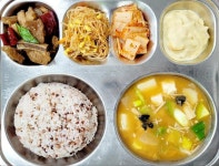 11월 30일 (목) 점심 급식사진 :: 급식 소식 :: 고양송산중학교 고양송산중학교 :: 급식 소식 :: 11월 30일 (목) 점심 급식사진