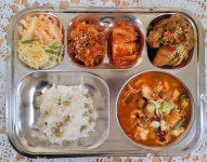 11월 28일 (화) 점심 급식사진 :: 급식 소식 :: 해송초등학교 해송초등학교 :: 급식 소식 :: 11월 28일 (화) 점심 급식사진