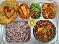 11월 28일 (화) 점심 급식사진 :: 급식 소식 :: 신서고등학교 신서고등학교 :: 급식 소식 :: 11월 28일 (화) 점심 급식사진