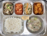 11월 30일 (목) 점심 급식사진 :: 급식 소식 :: 풍문고등학교 풍문고등학교 :: 급식 소식 :: 11월 30일 (목) 점심 급식사진