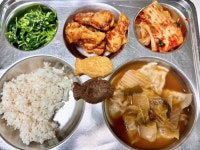 12월 1일 (금) 점심 급식사진 :: 급식 소식 :: 부림중학교 부림중학교 :: 급식 소식 :: 12월 1일 (금) 점심 급식사진