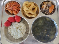 12월 1일 (금) 점심 급식사진 :: 급식 소식 :: 서암초등학교 서암초등학교 :: 급식 소식 :: 12월 1일 (금) 점심 급식사진