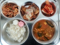 12월 1일 (금) 점심 급식사진 :: 급식 소식 :: 화홍고등학교 화홍고등학교 :: 급식 소식 :: 12월 1일 (금) 점심 급식사진