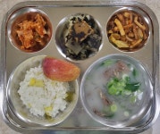 12월 4일 (월) 점심 급식사진 :: 급식 소식 :: 한뫼초등학교 한뫼초등학교 :: 급식 소식 :: 12월 4일 (월) 점심 급식사진