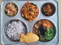 * 2023년 12월 4일(월) 식단 및 식재료 사진 :: 급식 소식 :: 대전관저중학교 대전관저중학교 :: 급식 소식 :: * 2023년 12월 4일(월) 식단 및... 