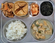 2023. 12. 4. 월요일 식단 :: 급식 소식 :: 경포중학교 경포중학교 :: 급식 소식 :: 2023. 12. 4. 월요일 식단