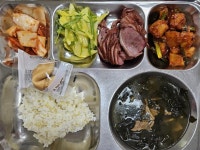 12월 4일 (월) 점심 급식사진 :: 급식 소식 :: 정천중학교 정천중학교 :: 급식 소식 :: 12월 4일 (월) 점심 급식사진