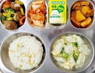 12월 4일 (월) 점심 급식사진 :: 급식 소식 :: 고양송산중학교 고양송산중학교 :: 급식 소식 :: 12월 4일 (월) 점심 급식사진